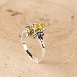 Sterling Silver Bee Ring Set With Lemon Baltic Amber